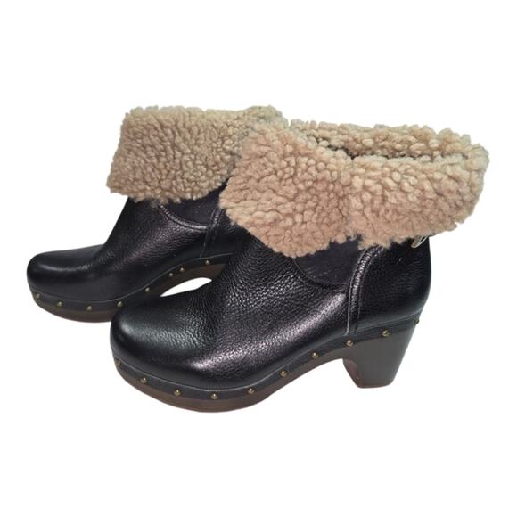 UGG Amoret women’s black leather sheep shearling platform COZY boots size 6 NEW - Picture 2 of 11